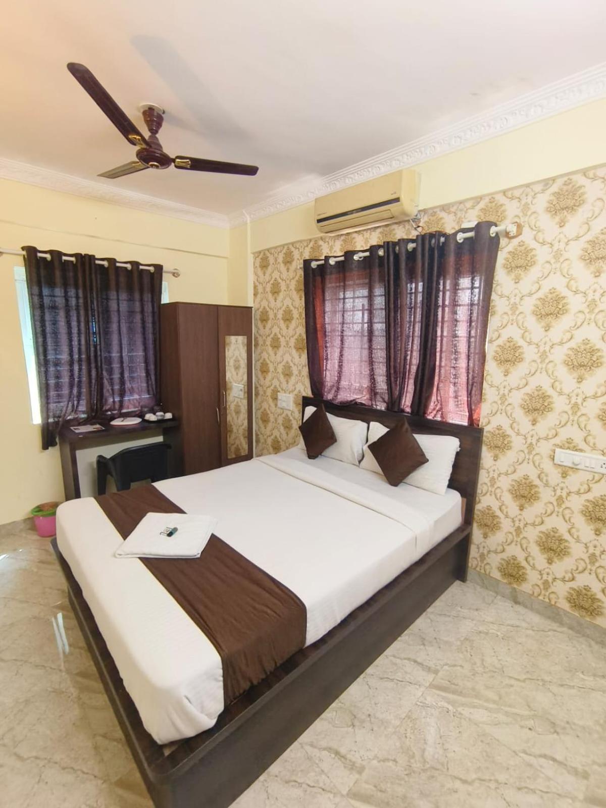 Hotel East Park Electronic City บังกาลอร์ ห้อง รูปภาพ